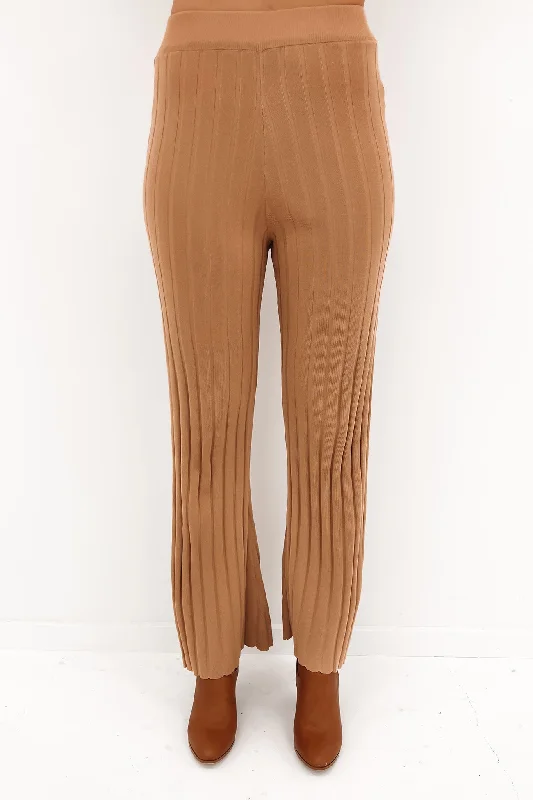 Lewis Knit Pant Latte Trendy High-Waist Trousers