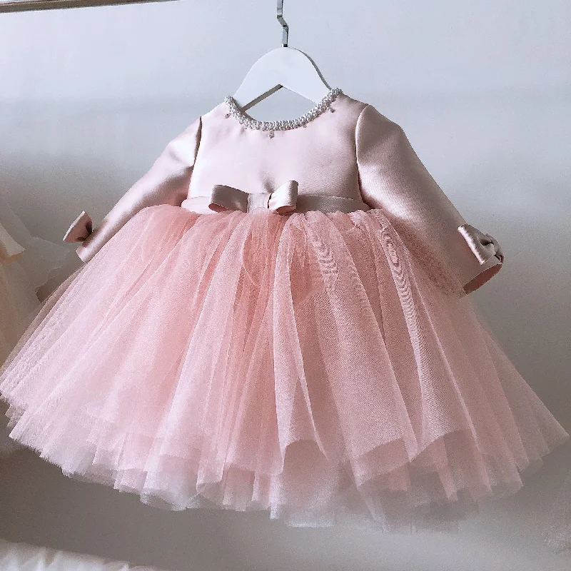 Baby Girl and Toddler Lace Bow Cake Princess Dress Birthday Party Dress Off-the-shoulder Chic Trendy Baby Girl and Toddler Lace Bow Cake Princess Dress Birthday Party Dress Off-the-shoulder Chic Trendy
